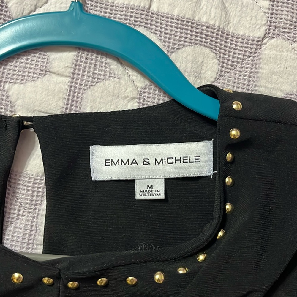 Never worn black dress stretchy